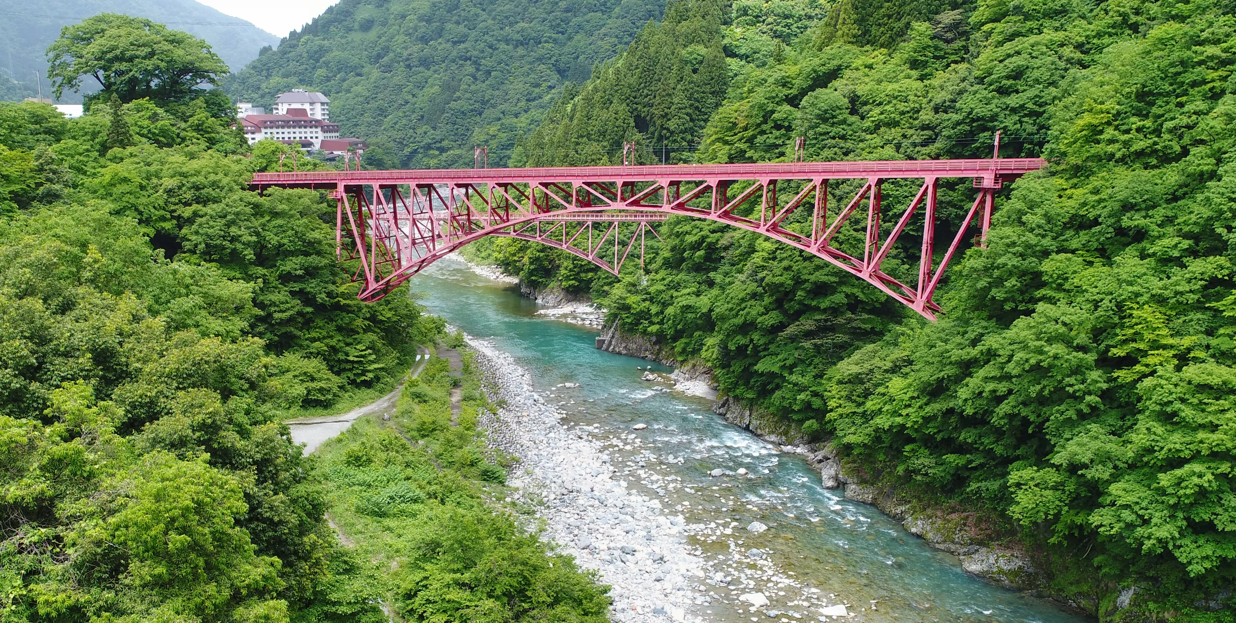 山彦橋側